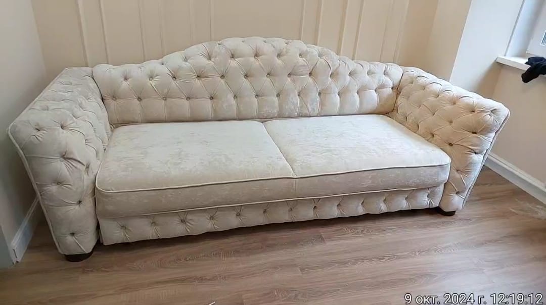 Обивка дивана. Белая Калитва