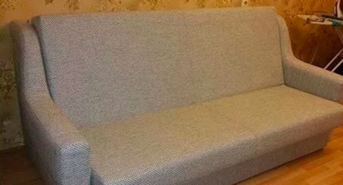 Перетяжка дивана. Белая Калитва
