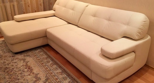 Обивка углового дивана.  Белая Калитва